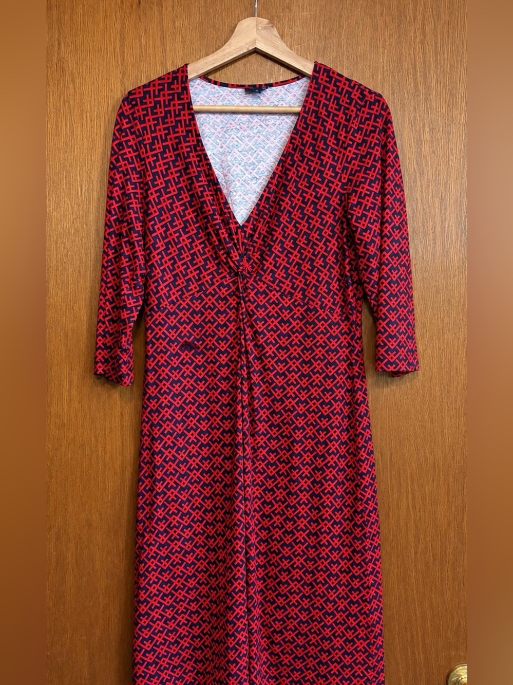 J. McLaughlin Red & Black Geometric V-Neck Wrap Dress
